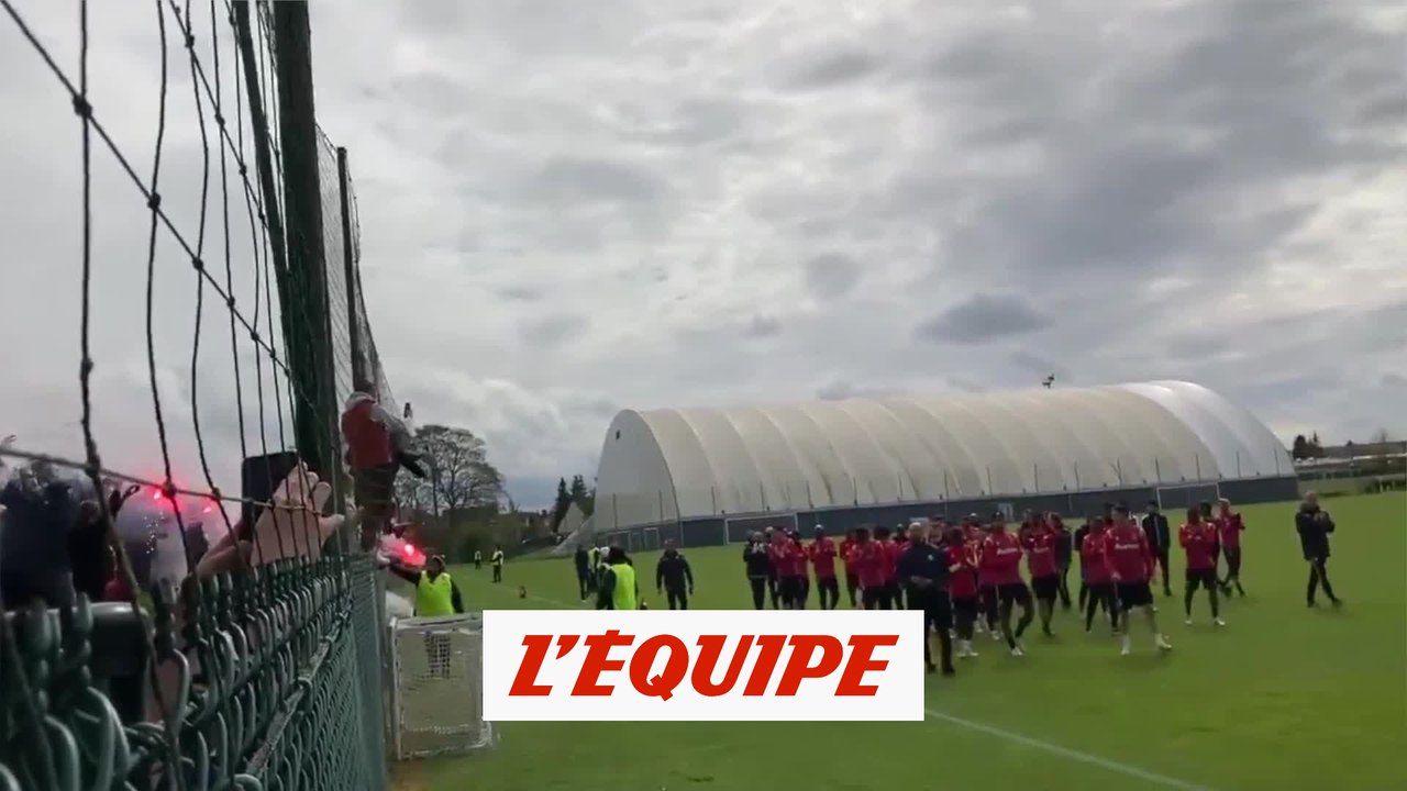 L'accueil incroyable des supporters à la Gaillette avant le derby - Foot - L1 - Lens