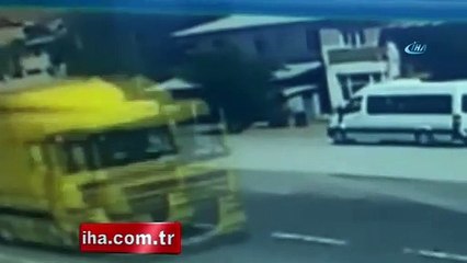 Silindirin altında kalan muhtar hayatını kaybetti