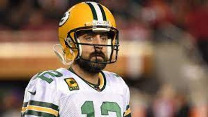 Restaurant Offers Aaron Rodgers Free Burgers and Beer for Life To Stay With Packers