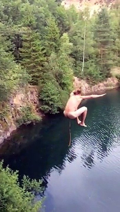 Il fait caca en l'air et plonge dans un lac - Vidéo Dailymotion