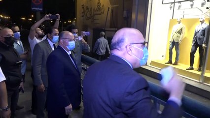 محافظ القاهرة يتابع تفيذ قرارات رئيس الوزراء بشأن غلق المحلات والمقاهي والمولات في التاسعة مساء