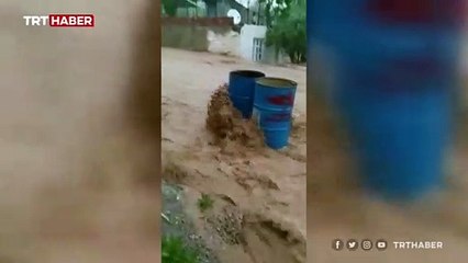Adana'nın Kozan ilçesini sel vurdu