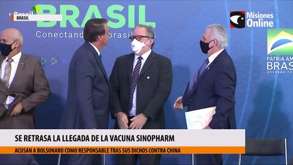 Acusan a Bolsonaro de ser responsable del retraso de la llegada de vacunas por sus declaraciones contra China