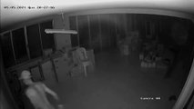 PMDF prende homem suspeito de furto escondido dentro de loja no DF