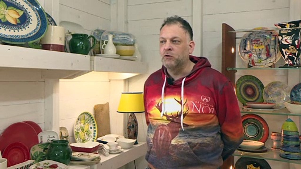 11 Freund:Innen retten ihre Firma