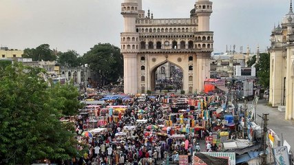 Covid norms go for a toss as hundreds crowd at Hyderabad market ahead of Eid