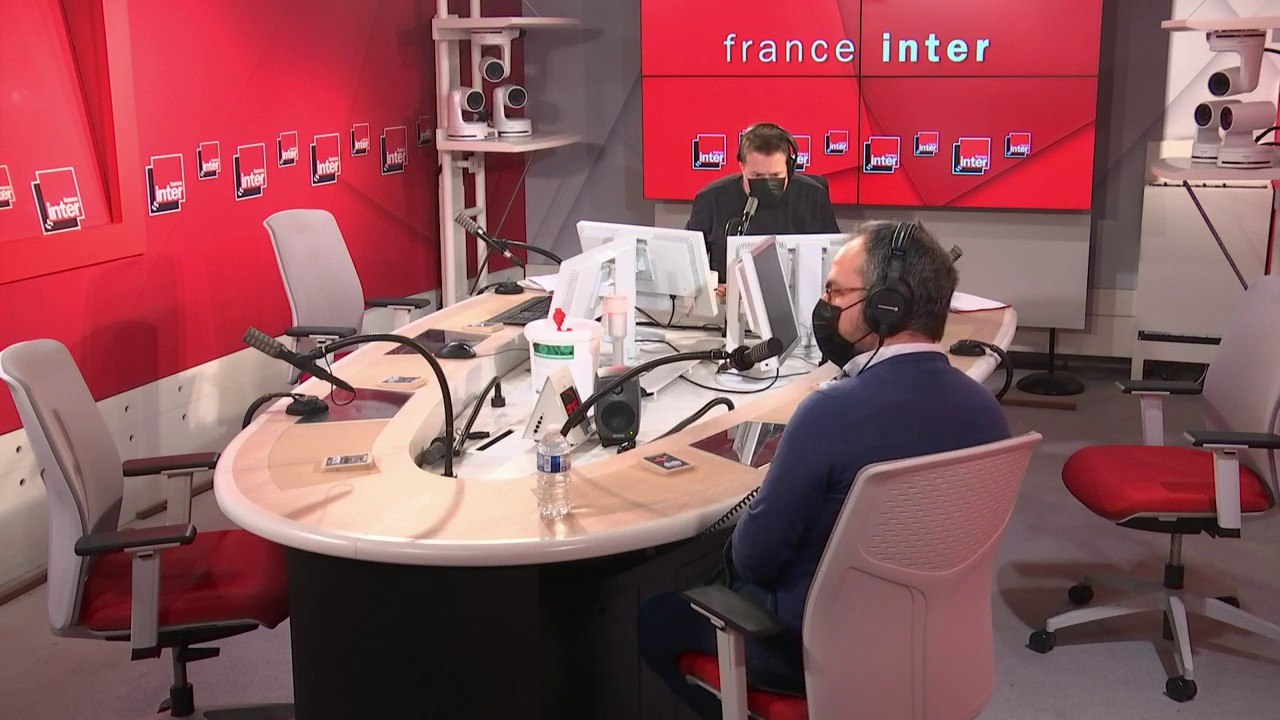 Il A été Prit Ou Pris Karim Emile Bitar : "Il faut reconnaître à Emmanuel Macron d'avoir pris