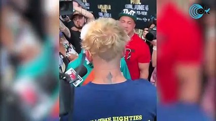 Mayweather y Jake Paul se encuentran y acaban a puñetazos
