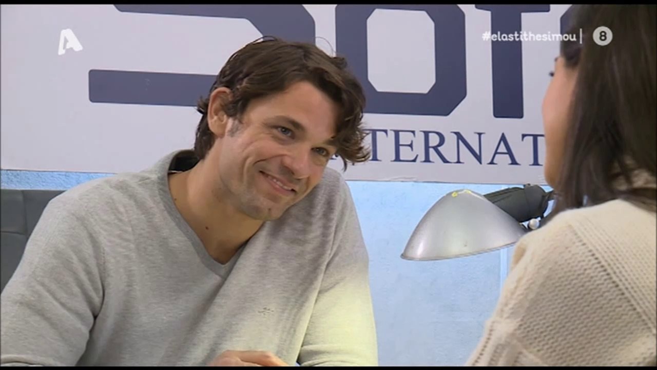 Apostolis Totsikas - Ela sti thesi mou (season 5 episode 162 scenes)