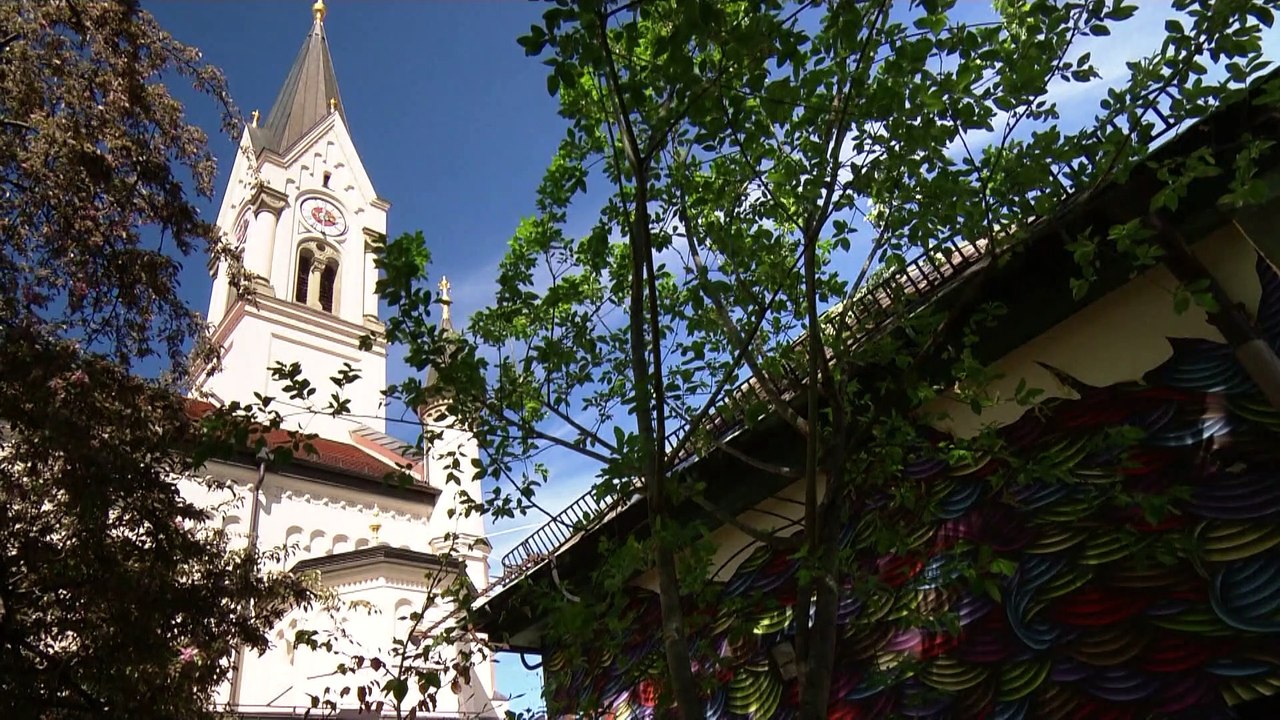 'Liebe gewinnt': Katholische Pfarrer segnen homosexuelle Paare