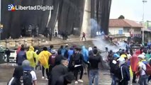 Continúan las protestas y los enfrentamientos con la Policía en Bogotá, Colombia