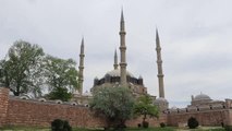 Trakya'da ramazanın son cuma namazı Kovid-19 tedbirleri kapsamında kılındı