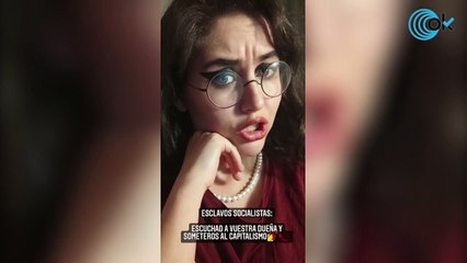 La dominatrix que te convierte al capitalismo