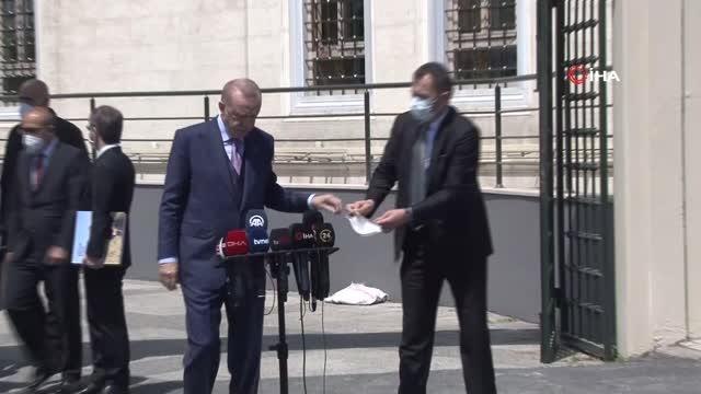 Son dakika haberi... Cumhurbaşkanı Erdoğan: (Korona aşılarının patenti ile ilgili) 'Biz ürettik kimseye vermeyiz' mantığı yanlış bir yaklaşımdır