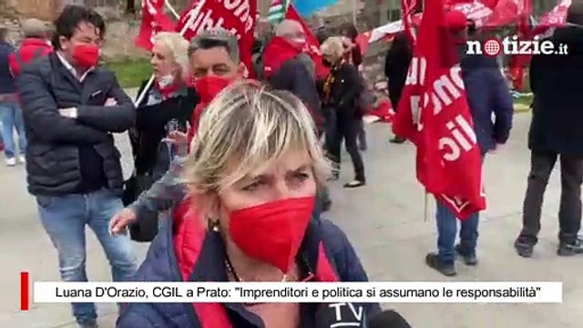 Luana D'Orazio, protesta operai a Prato: Si muore ancora sul lavoro, assumetevi le responsabilità
