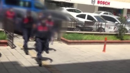 Son Dakika | Kuşadası'nda hakkında 33 yıl 7 ay hapis cezası kararı bulunan kişi, kontrol noktasında yakalandı