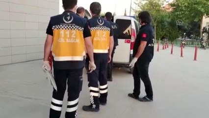 Pazar yerinin camlarını kıran kişi hastanede sakinleştirildikten sonra gözaltına alındı