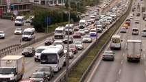 İstanbul'da tam kapanmada hafta sonu öncesi trafik yoğunluğu