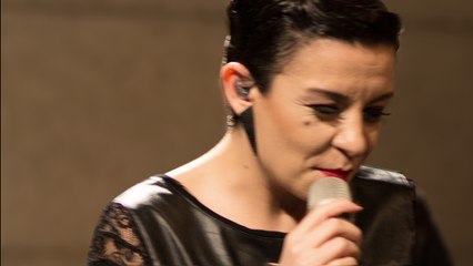 Model - Pembe Mezarlik