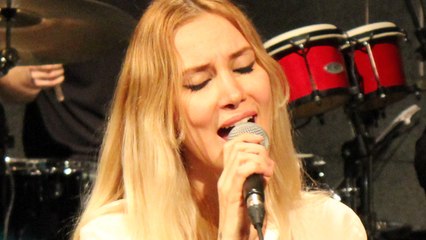 Gökçe - Seviyorum Özlüyorum