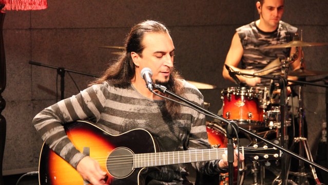 Ogün Sanlisoy - Hadi Beni Güldür