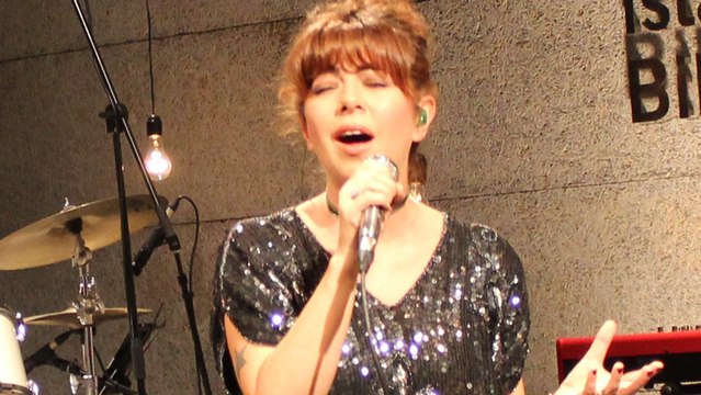 Özge Fiskin - Sana Dogru