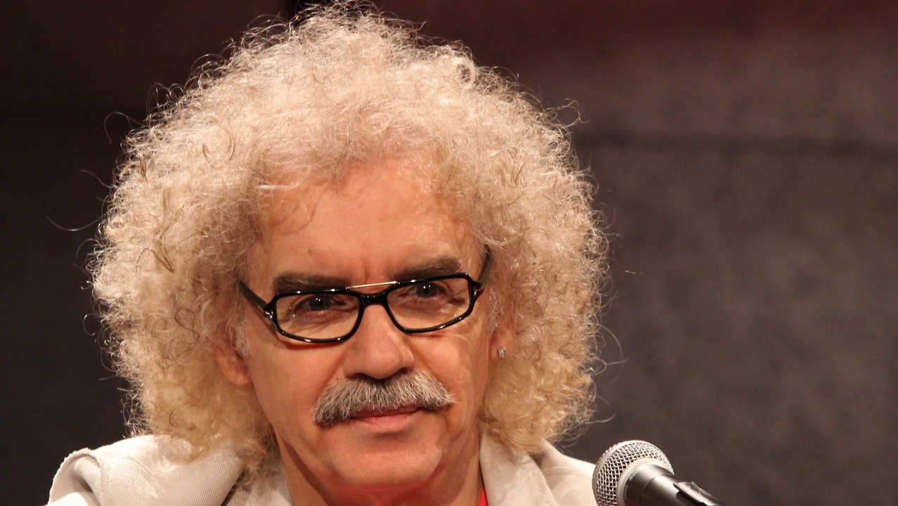 Yeni Türkü - Deliler