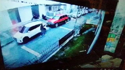 Detiene a delincuentes con patada voladora y se hace viral