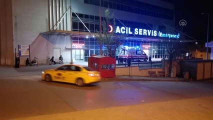 Kolu yük rampasına sıkışan işçi yaralandı