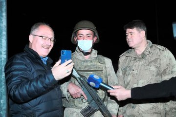 Cumhurbaşkanı Erdoğan'dan 2 bin 200 rakımda Mehmetçiğe sürpriz