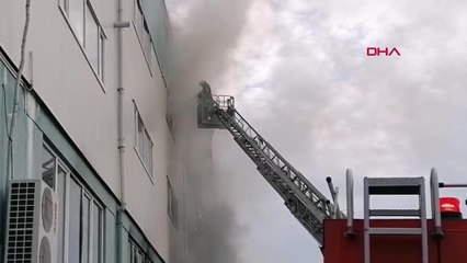 Silivri'de araç farı üretilen fabrikadaki yangın 7 saatte söndürüldü