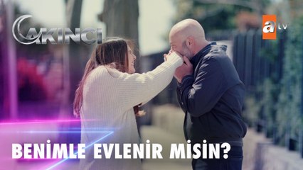 Orhan, Filiz'e evlenme teklifi etti! - Akıncı 19. Bölüm