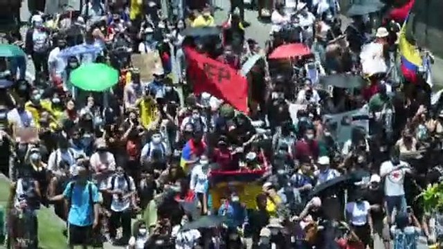 Duque inicia la mesa de diálogo y pide la libre circulación de medicamentos