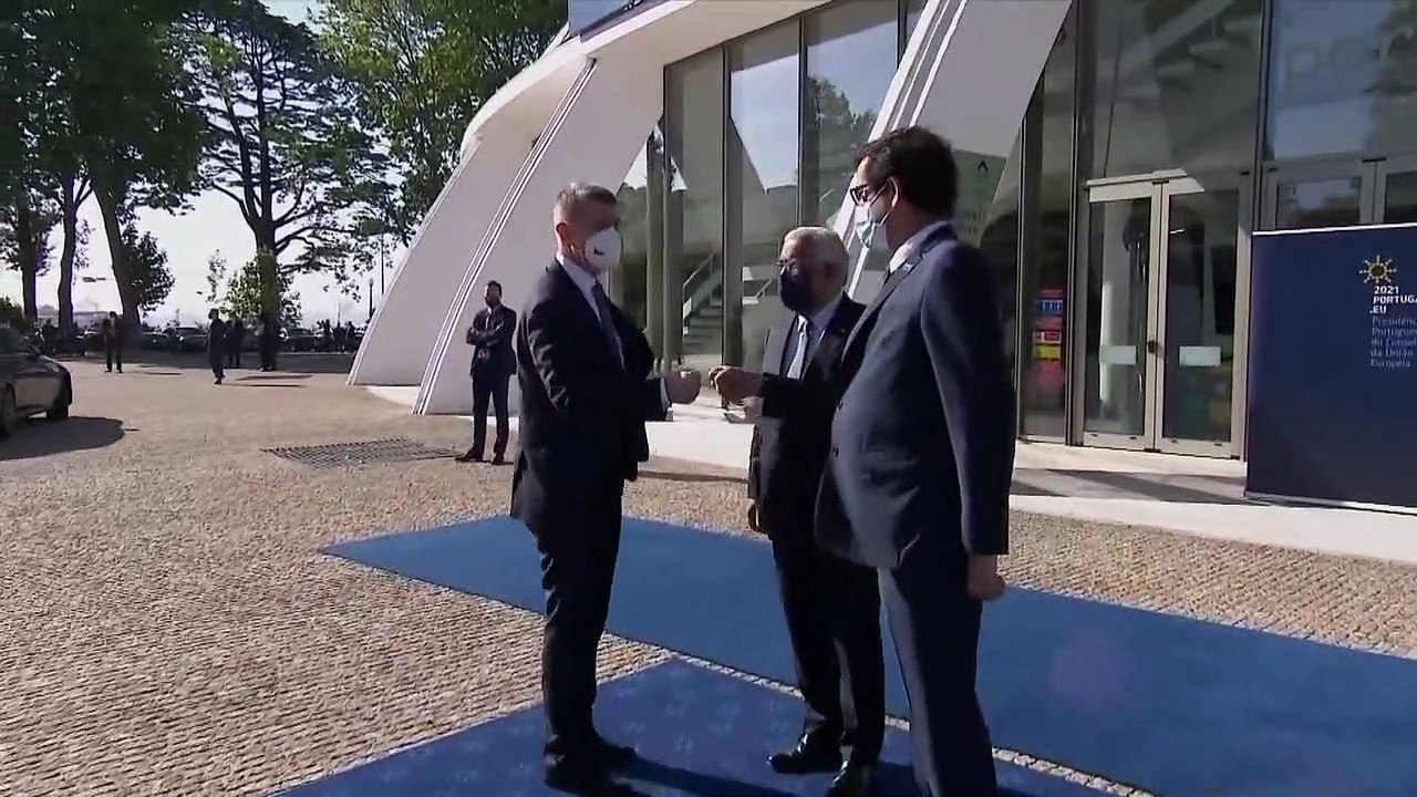 Cumbre europea de Oporto | La liberalización de las vacunas "no es la solución mágica", según Michel