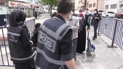 Halk pazarları Kovid-19 tedbirlerine uyularak açıldı