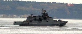 Son dakika haber! Rus savaş gemisi 'Admiral Grigorovich' Çanakkale Boğazı'ndan geçti