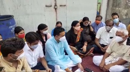 হাওড়া গোলাবাড়ির বাইরে বিক্ষোভে প্রতিবাদী শ্রী উমেশ রায় । Oneindia Bengali