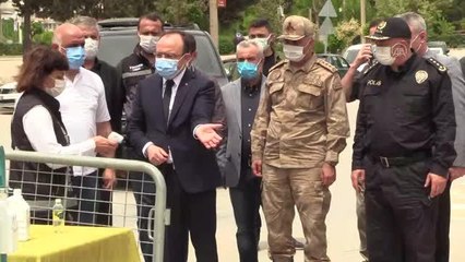 Pazar yerleri Kovid-19 tedbirlerine uyularak açıldı