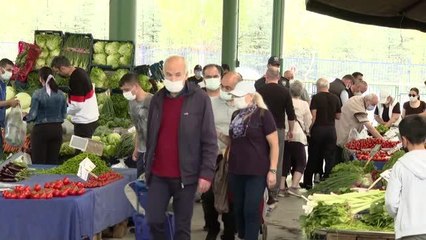 Başkentlilerin ilgisinin yoğun olduğu pazar yerlerinde Kovid-19 denetimleri yapıldı