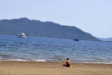 Denizin tadını Ukraynalı turistler çıkarıyor