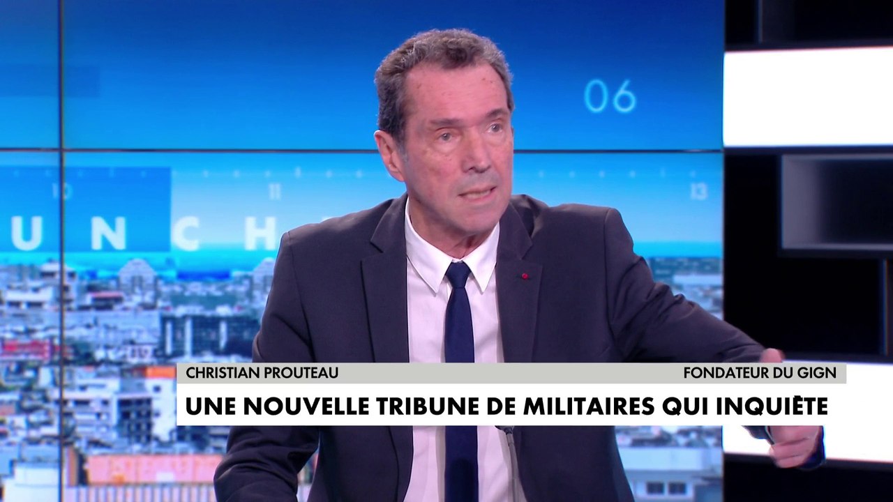 Christian Prouteau : «Les militaires doivent se...
