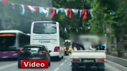 Kamyonet kasasında tehlikeli yolculuk