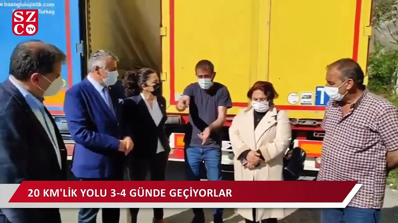 İYİ Parti heyeti, sınır kapısında bekleyen TIR şoförlerinin sorunlarını dinledi: "Sarp kapısı dert kapısı olmasın"