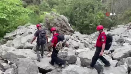 Kayıp turisti jandarma kurtardı