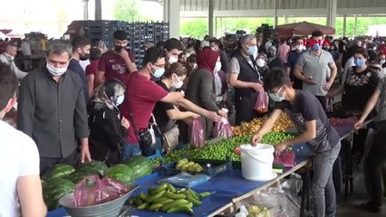 TAM KAPANMANIN İLK PAZARINA VATANDAŞLAR AKIN ETTİ