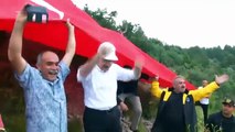 Kılıçdaroğlu sözde adalet yürüyüşünde yere kapaklandı
