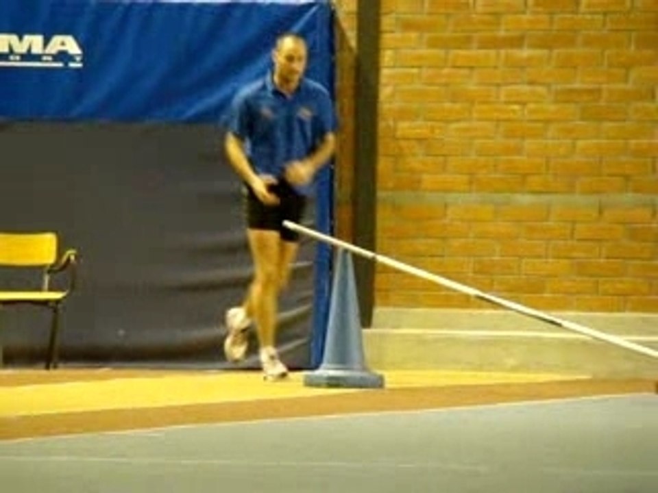 Nico saut à la perche