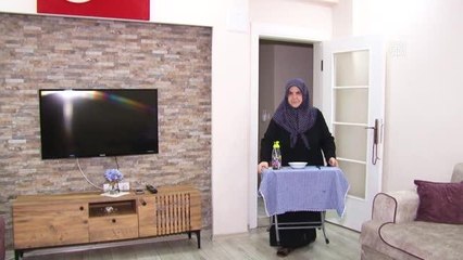 Fedakar anne "Kanadı Kırık Meleği"ne 41 yıldır bebek gibi bakıyor