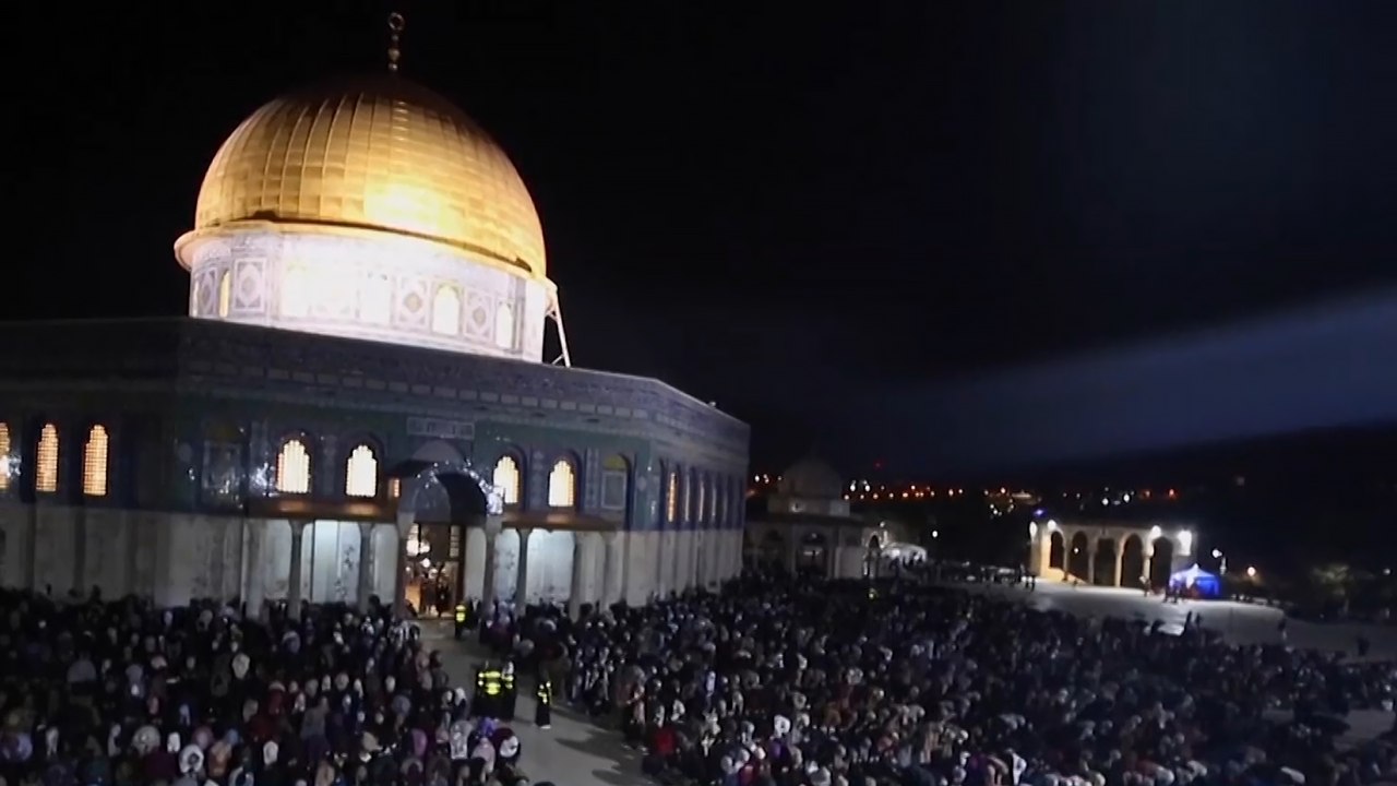 مواجهات عنيفة بين قوات الاحتلال والفلسطينيين في القدس