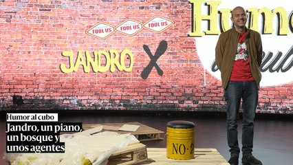 Jandro, un piano, un bosque y unos agentes